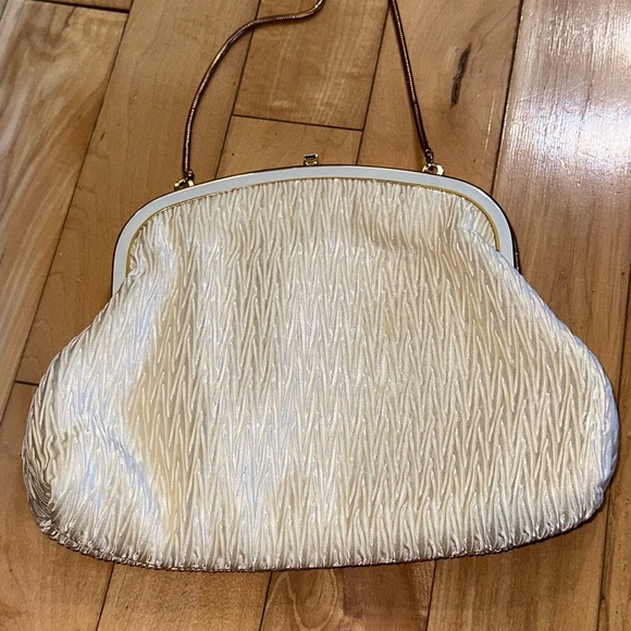 Vintage Goldco Textured Purse - Picture 3 of 9